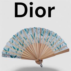Dior Limited Edition Lucky
Christian Dior Green Summer
Fan Set